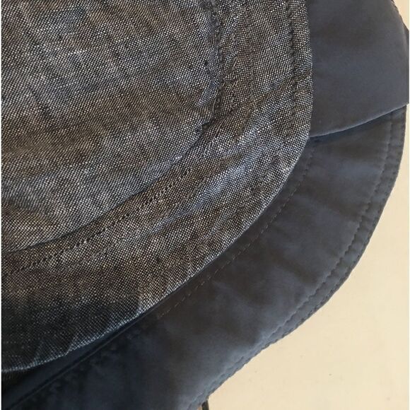 Athleta size 2 gray shorts drawstring - Picture 4 of 4